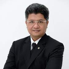 Dr. Rawisak Chanwat