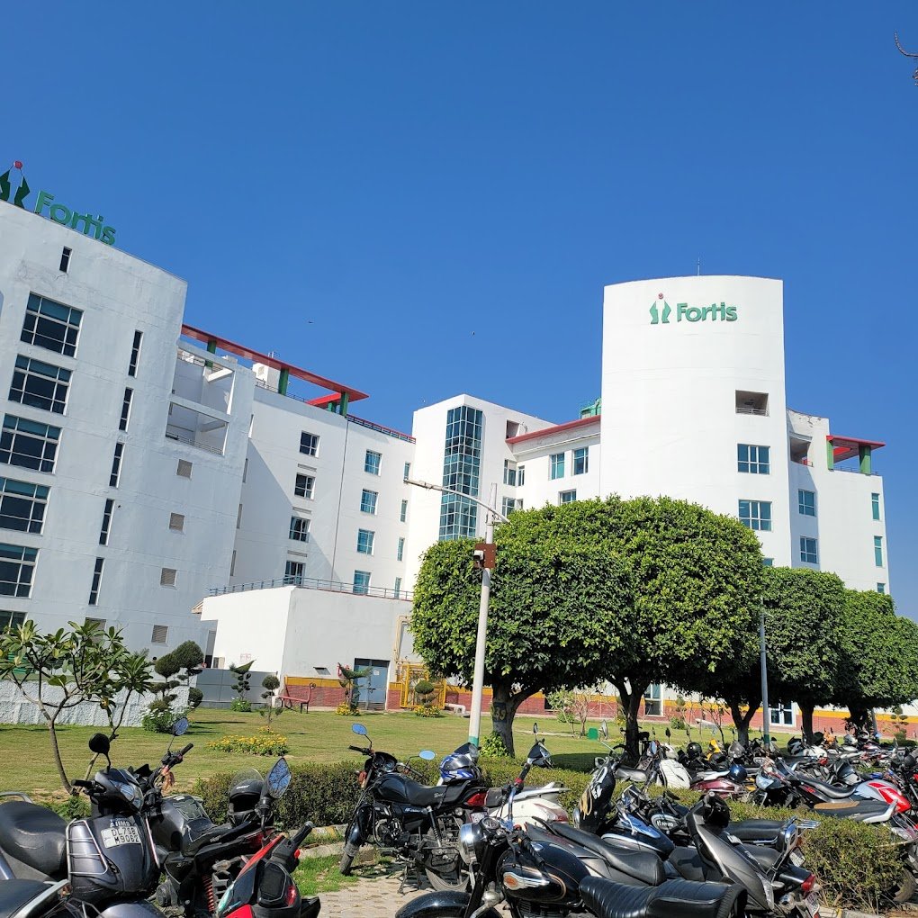 Fortis Hospital's Images