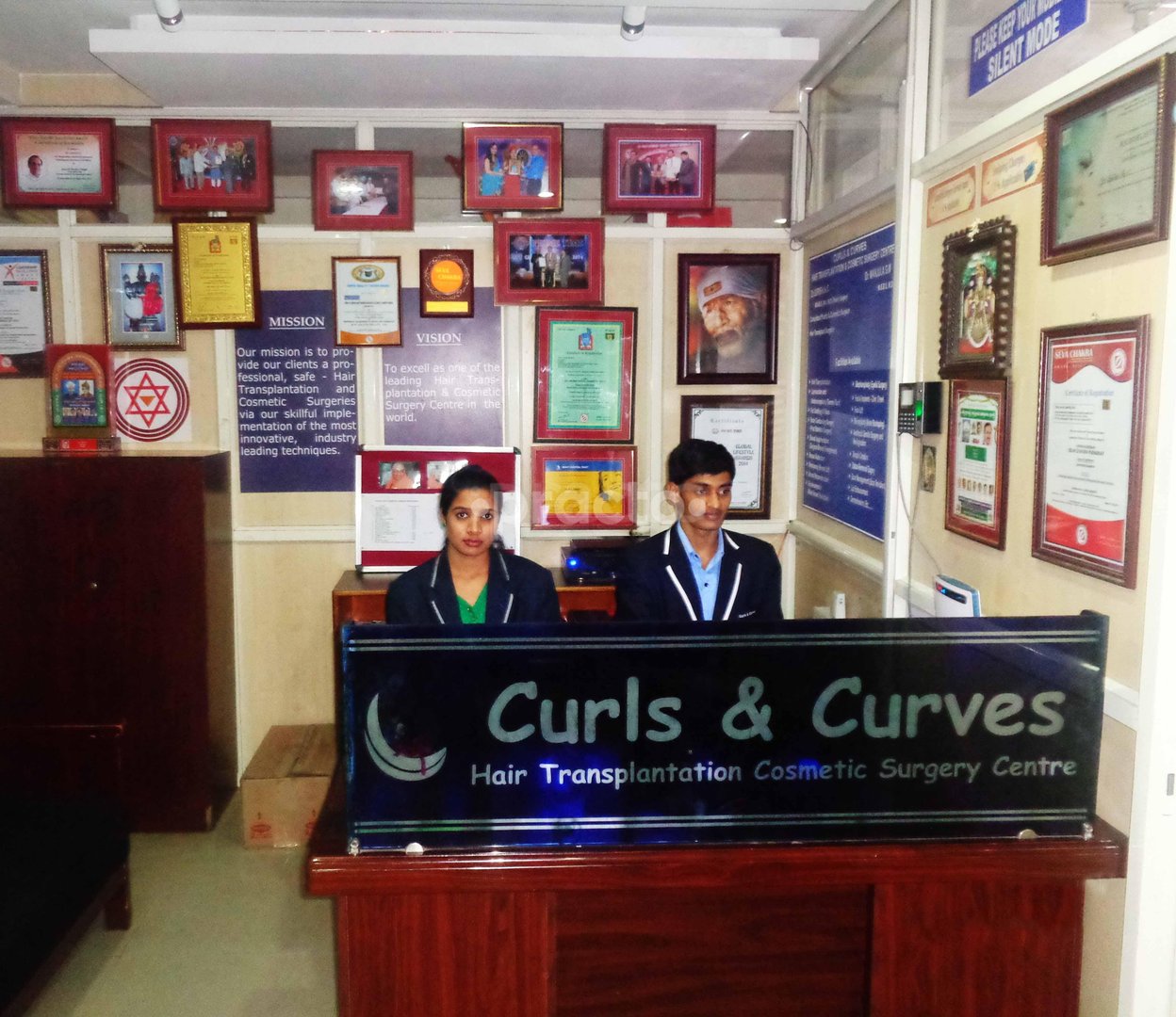 Curls & Curves Cosmetic Surgery Centre's Images