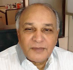 Dr. Hasmukh Shah