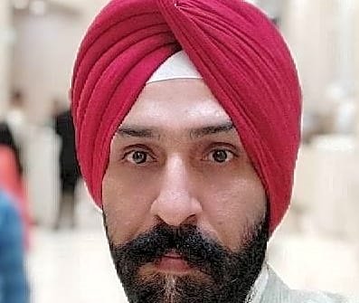 Dr. Davinder Singh