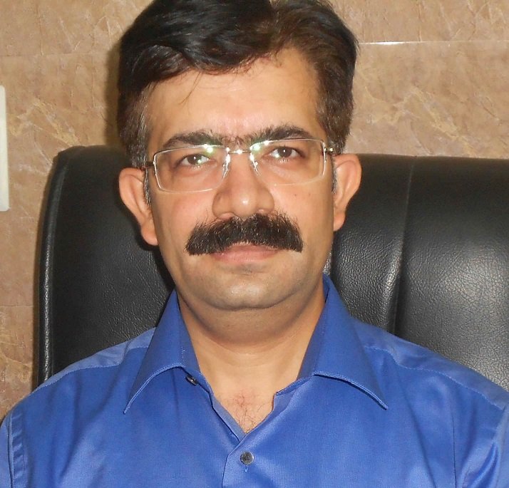 Dr. Praveen Chawla