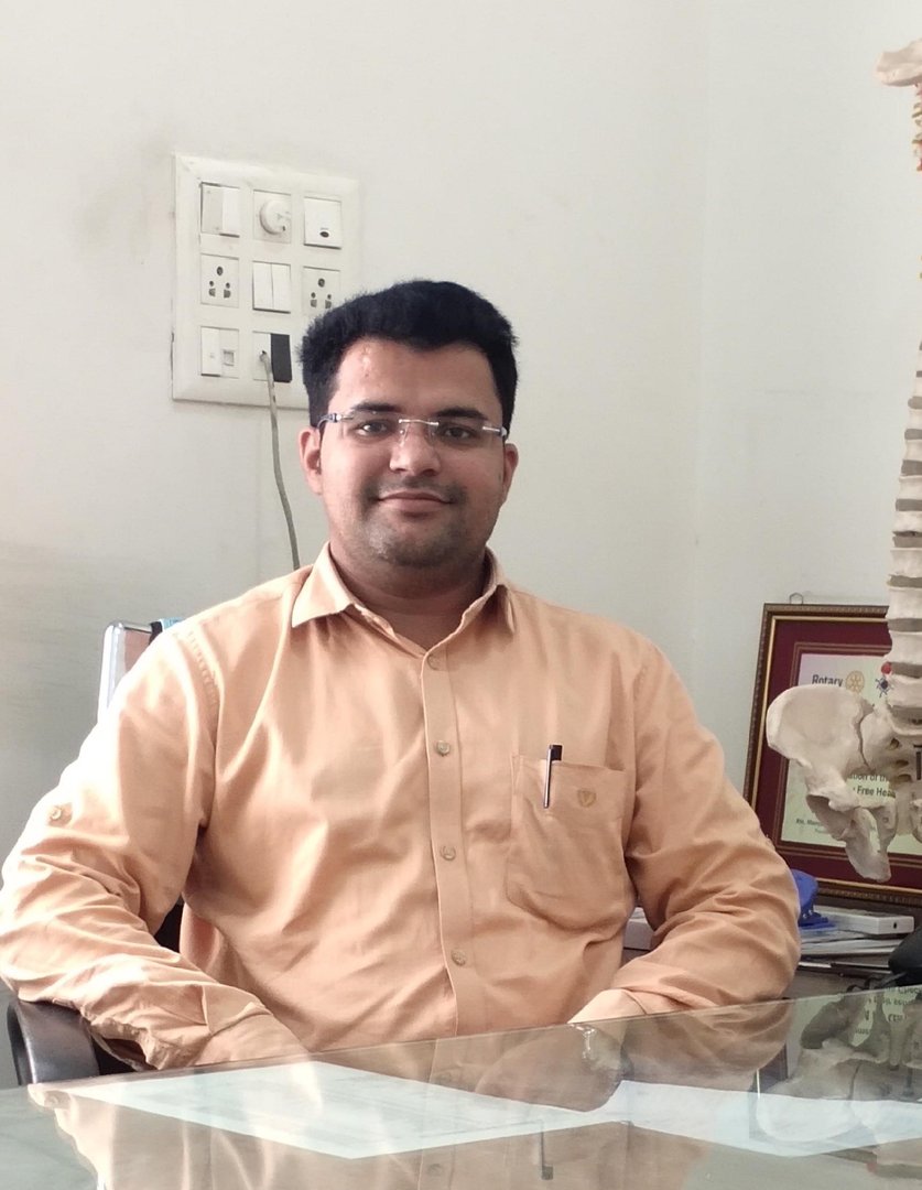 Dr. Raju Mundhe