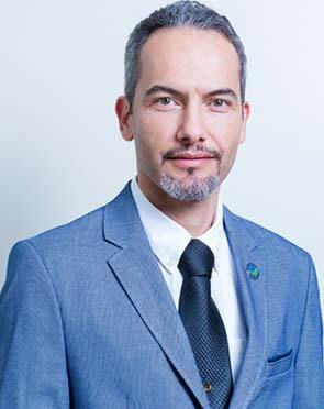 Dr. Omar Adel Hnaidi.