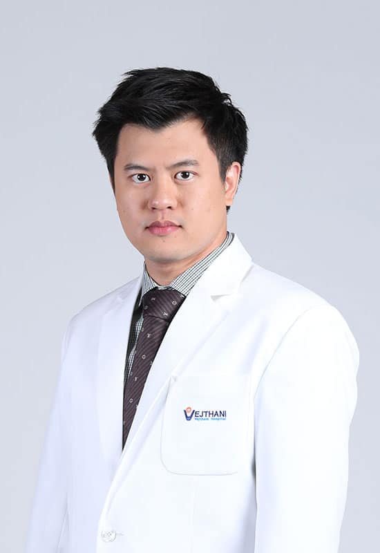 Dr. Ekkaphol Larpumnuayphol