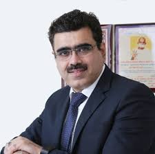 Dr. Vikash Kapoor