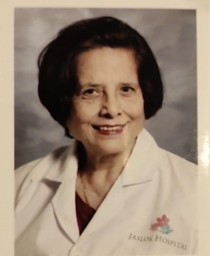 Dr. Sandra Souza