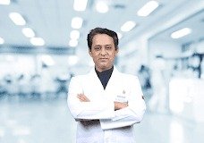 Dr. Leslie Kumar