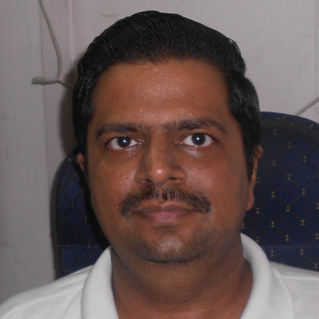 Dr. Dinesh Singhal