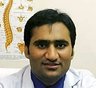 El dr Shamshad (Fisioterapeuta)