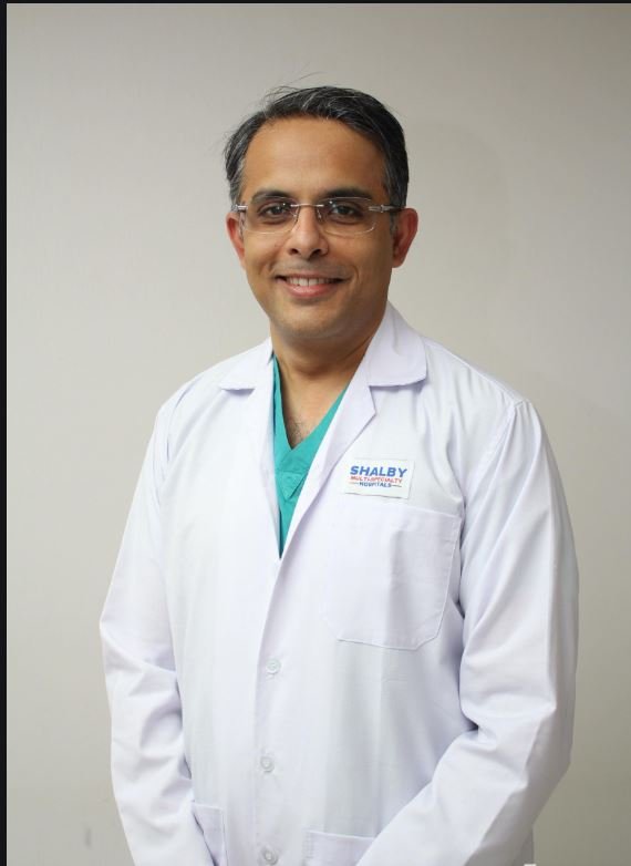 Dr. Niraj Vasavada